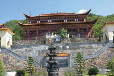 南山生佛寺